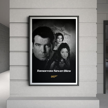 Flex Designs Poster Tomorrow Never Dies B&W 8 x 10" Home Goods - Movie 1997 Movie Poster