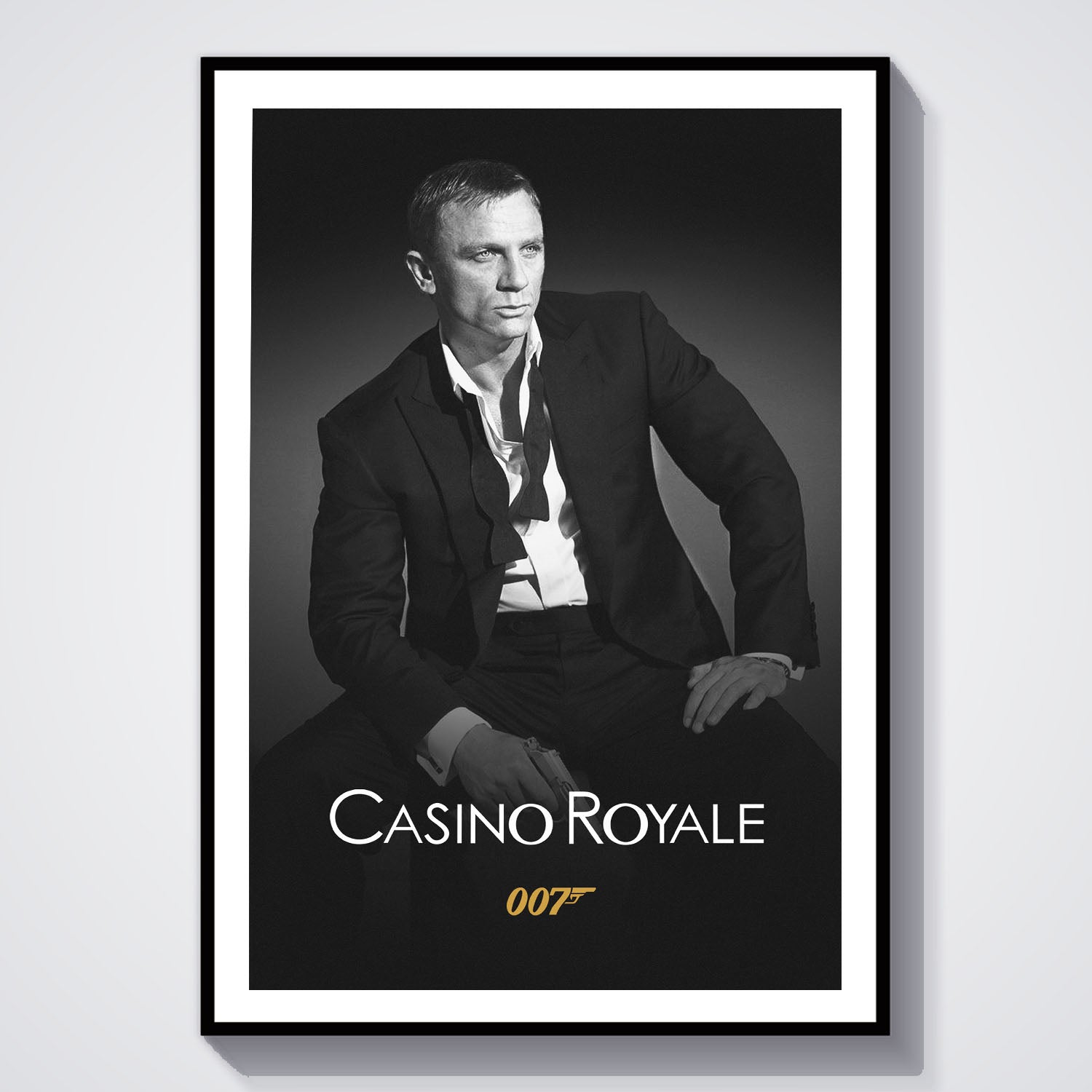 Flex Designs Poster Casino Royale 2006 B&W 8 x 10" Home Goods - Movie 2006 Movie Poster